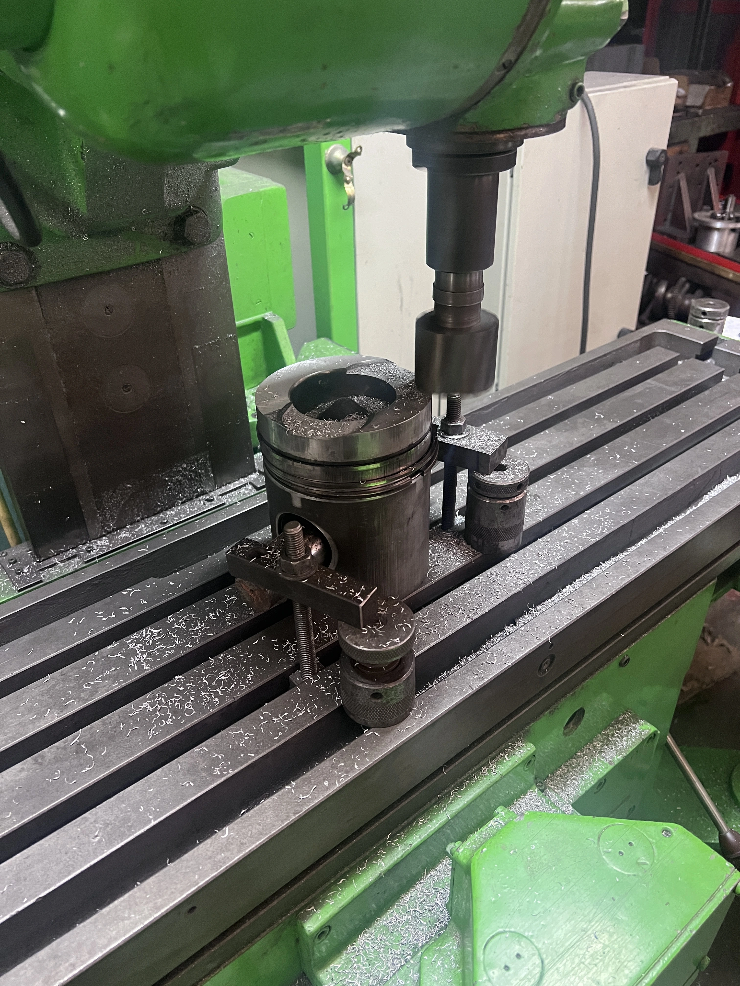 Usinage d’un piston sur fraiseuse